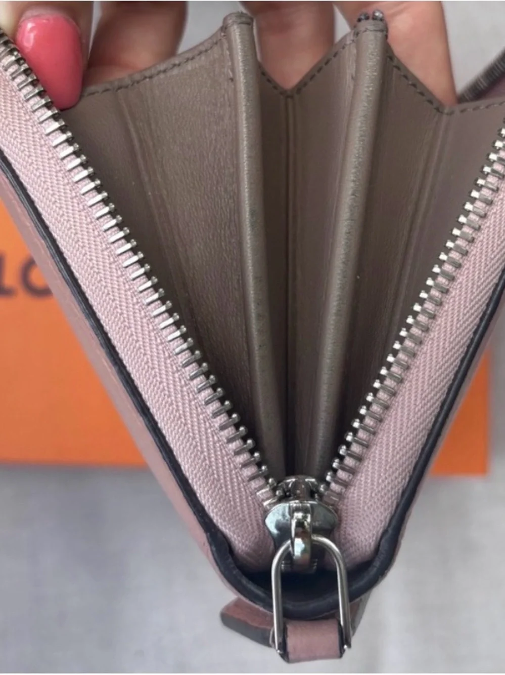 Louis Vuitton pebbled leather